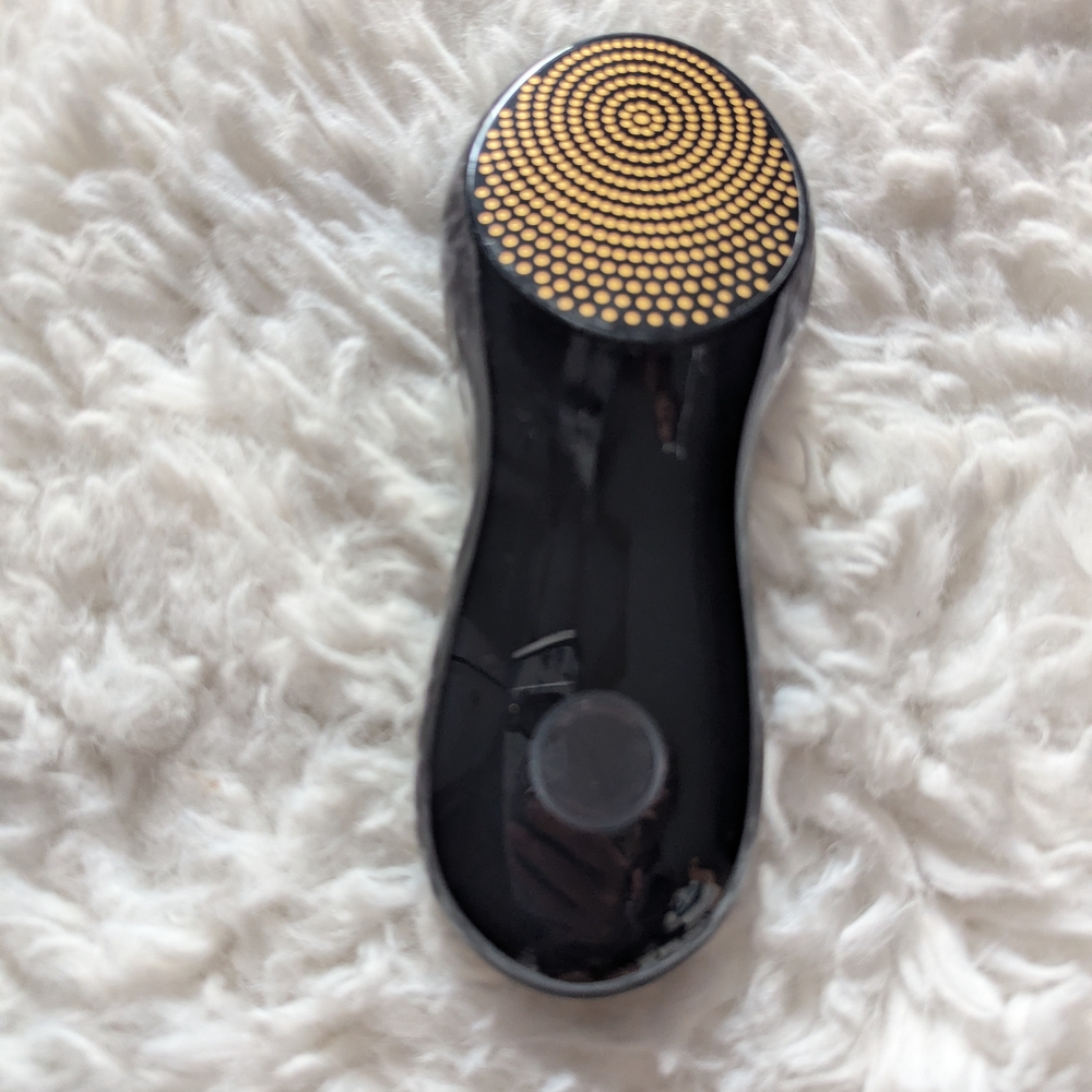 Nebulyft N1 Micro-RF Beauty Device - Picture 5 of 10